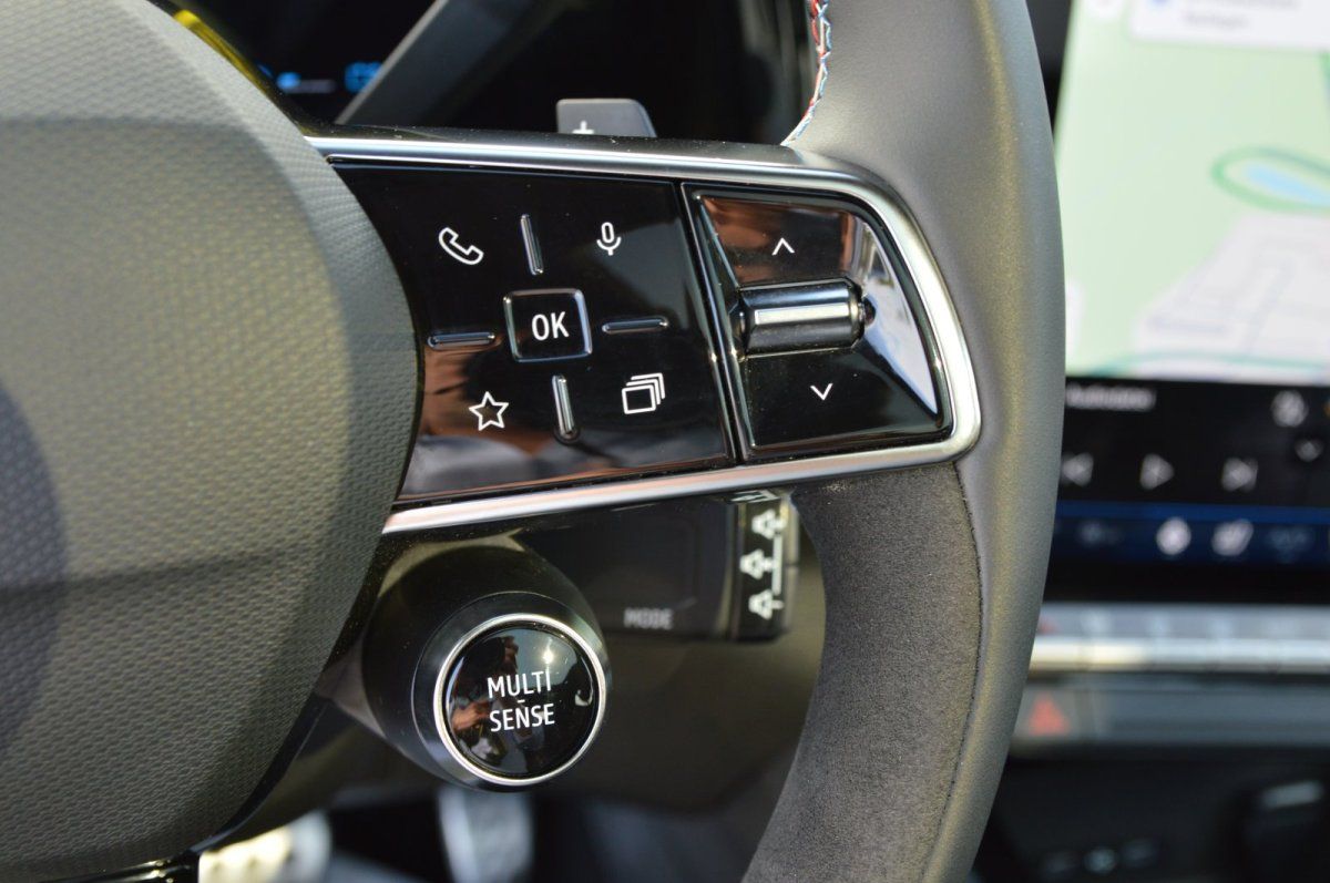 Fahrzeugabbildung Renault Rafale   200 E-Tech Full Hybrid Esprit Alpine