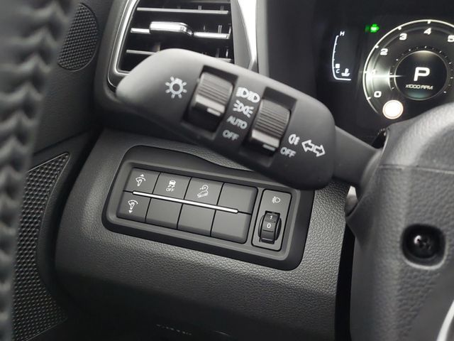 KGM Tivoli ESSENTIAL 1.5 AT NaviCarPlayRFKDABSHZ