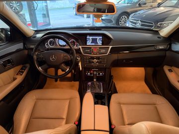 Mercedes E 250 - 11