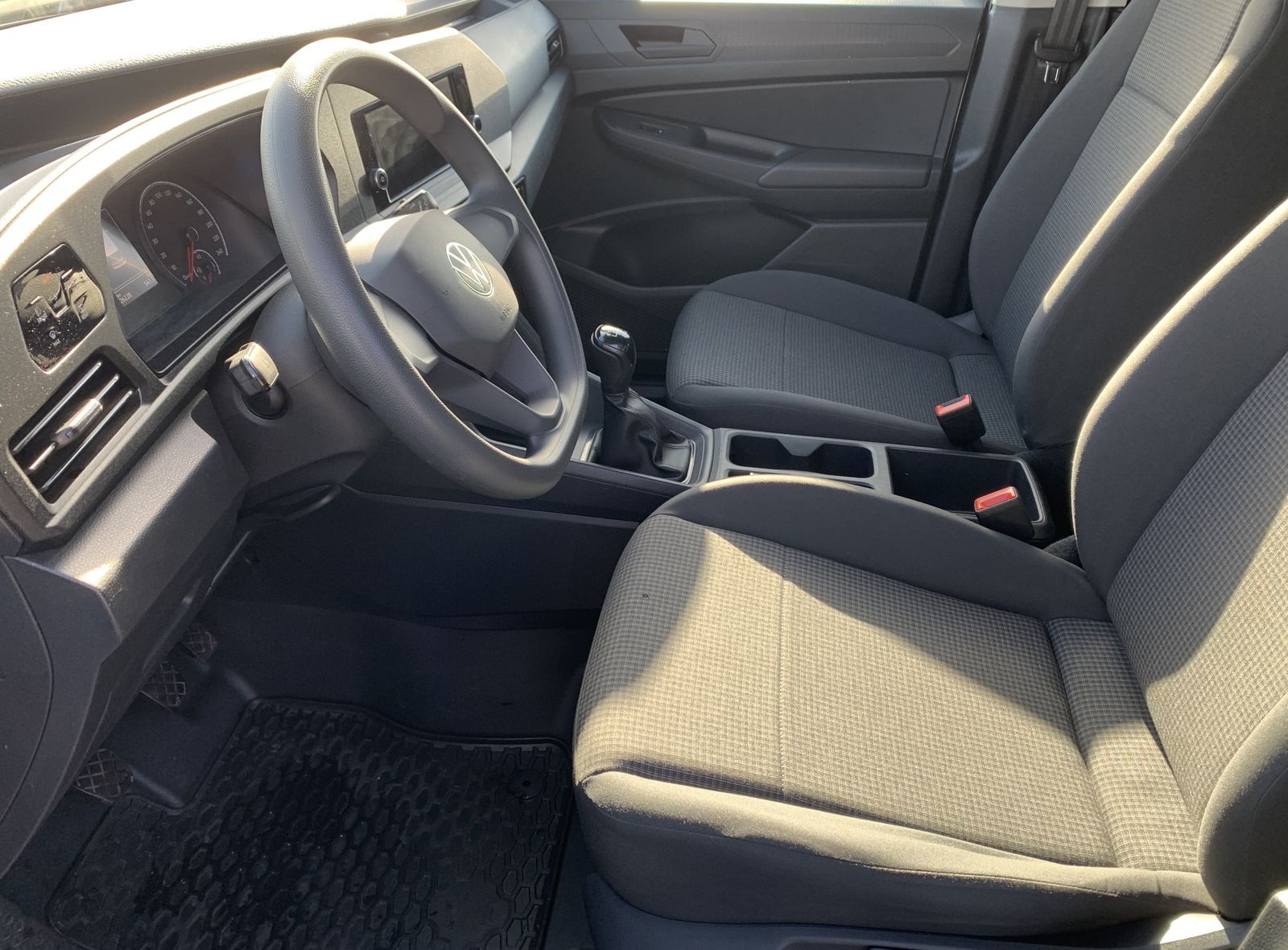 Fahrzeugabbildung Volkswagen Caddy 2.0*Cargo*Klimaautomatik*PDC*DAB+*SHZ*