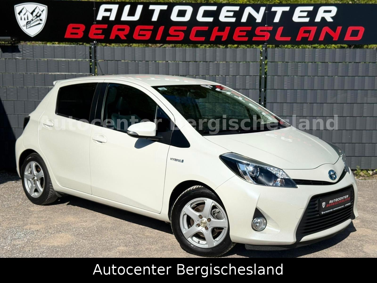 Toyota Yaris Hybrid Club