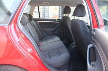 Volkswagen Golf - 11