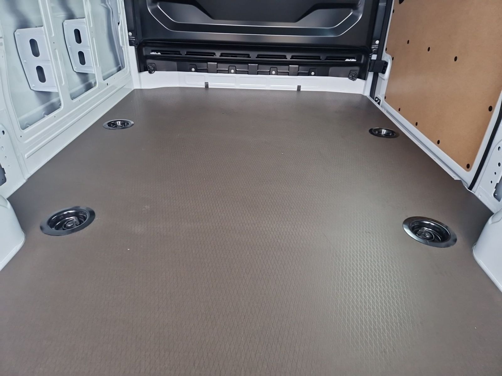 Fahrzeugabbildung Nissan Interstar NEUER Interstar Kastenwagen N-Connecta