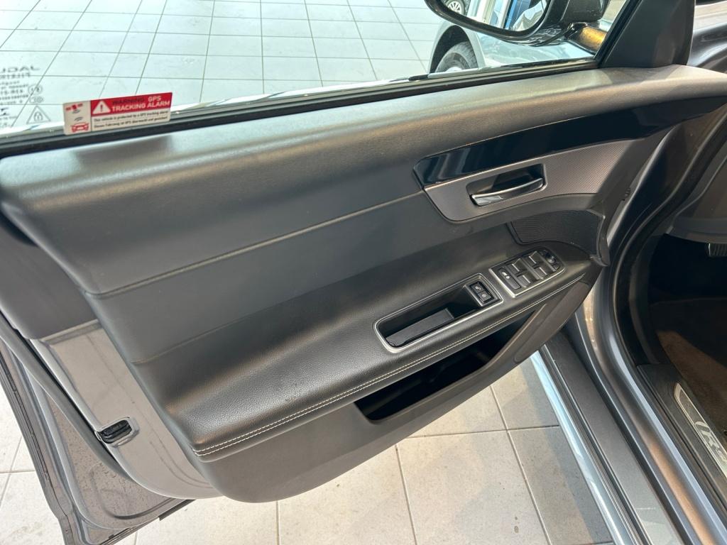 JAGUAR XF R-SPORT 30D ASSIST+CAM+NAVI+XENON+| 300 ch | BVA | VOLANT EN CUIR