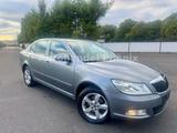 Skoda Octavia Lim. Family*GARANTIE*1.HAND*NEUWERTIG* - gebrauchte Skoda Octavia aus dem Jahr 2012