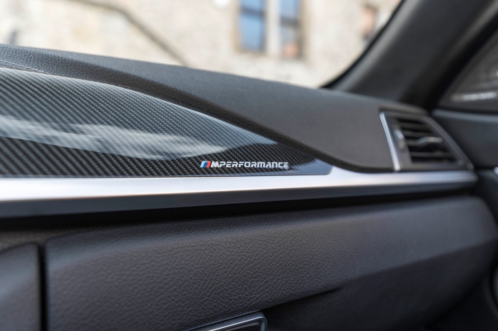 Fahrzeugabbildung BMW 430I Kabrio M-Performance H&K LED HUD CARBON KAM