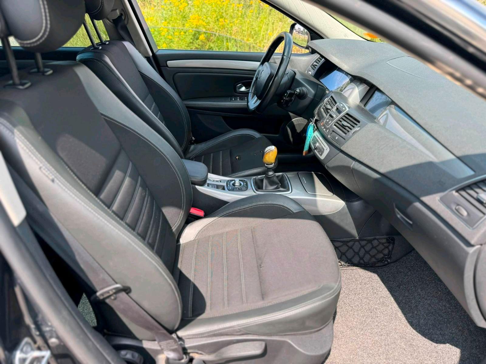 Renault Laguna 2014 — photo 7