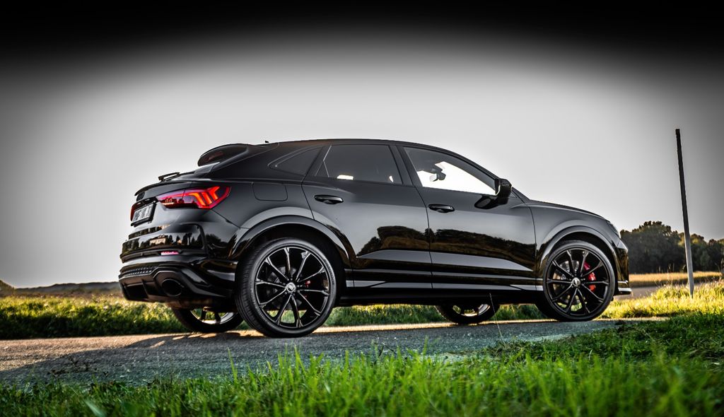 Image of Audi RSQ3