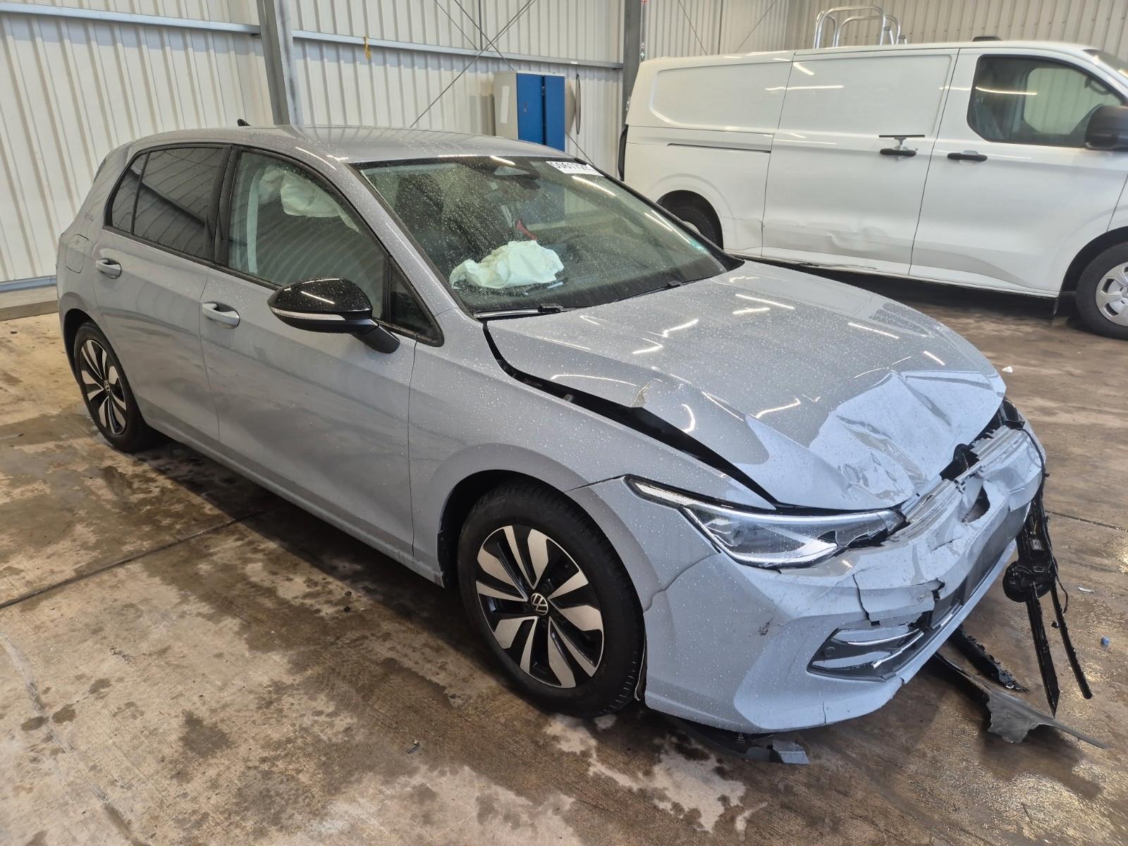 Volkswagen Golf VIII Lim. 1.5 eTSI 110 kW Goal