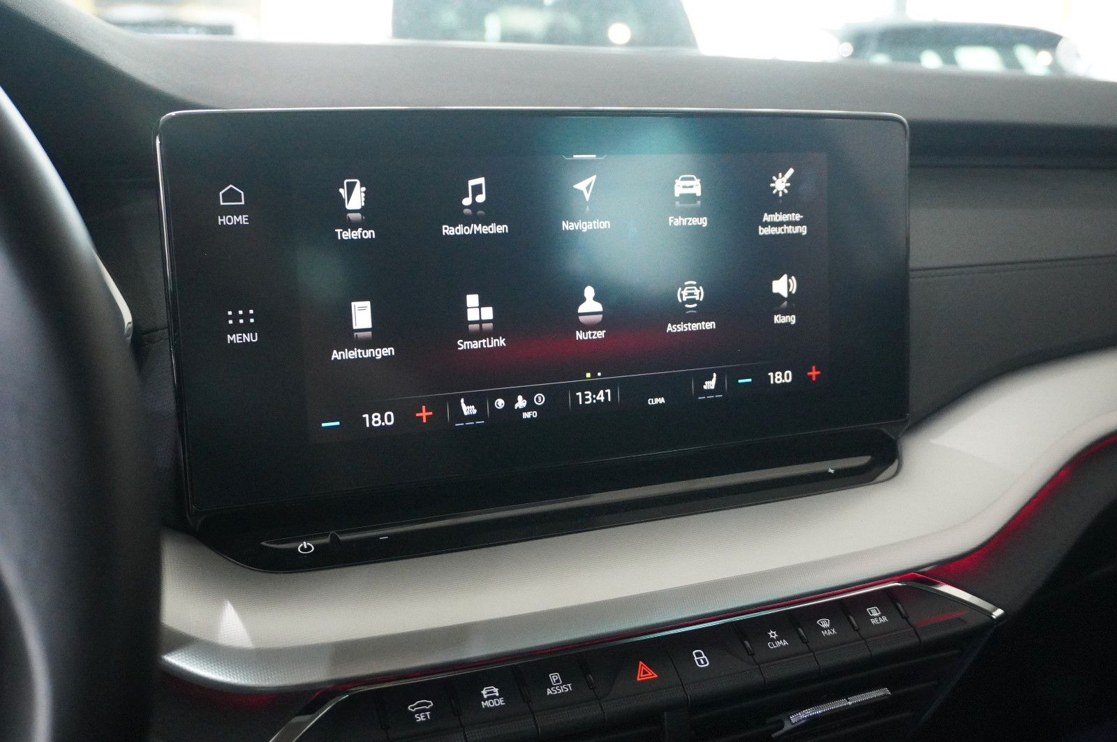 Fahrzeugabbildung SKODA Octavia Combi 2.0 TDI AMBITION NAVI/LED/KAMERA