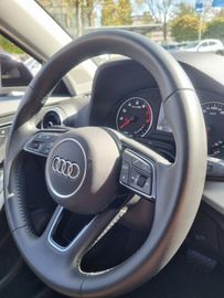 Fahrzeugabbildung Audi Q2 35 TFSI S tronic design LED NAVI PDC