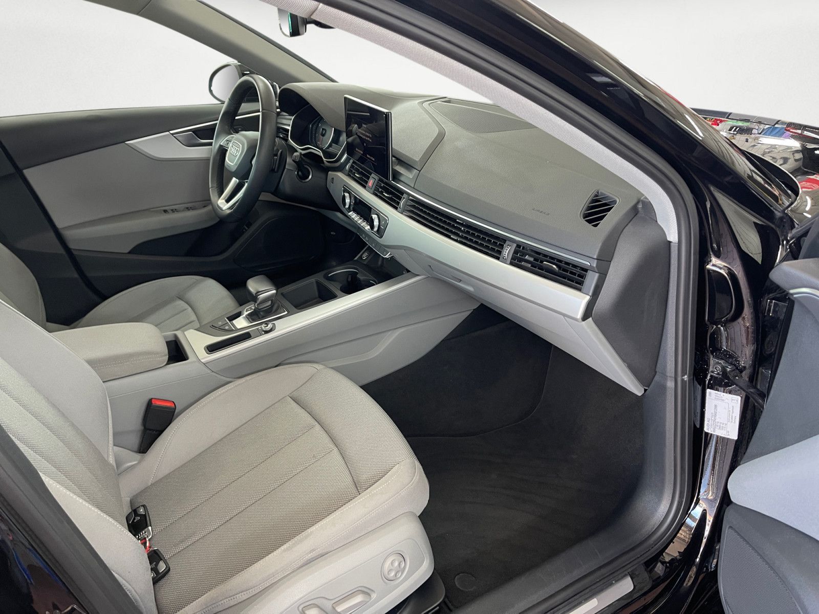 Audi A4 - Bild 9
