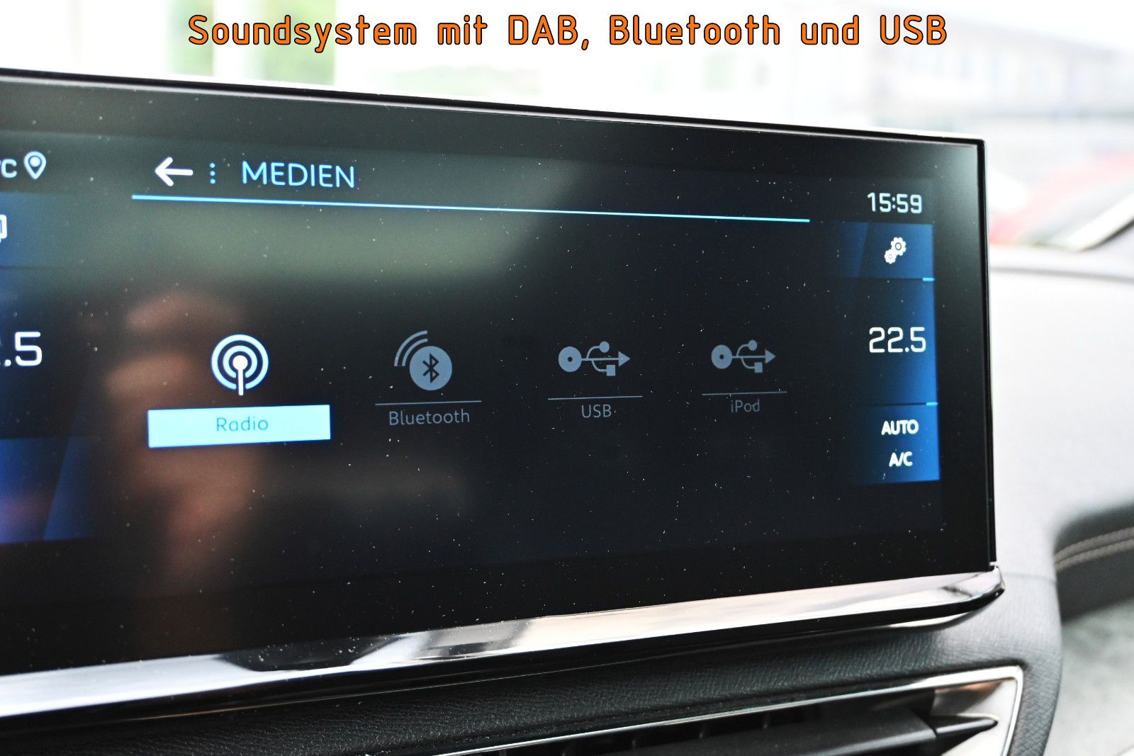 Fahrzeugabbildung Peugeot 5008 BlueHDi 130 GT °ACC°AHK°PANO°7-SITZE°ALARM°