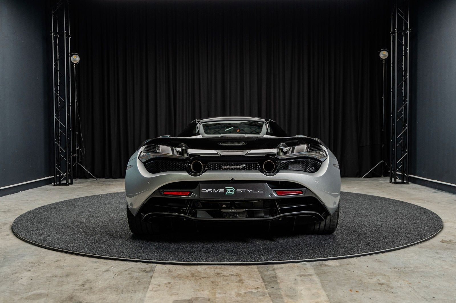 Fahrzeugabbildung McLaren 720S Spider + Scheckheft + Service Neu + Top Zus