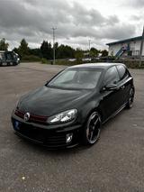 Volkswagen Golf GTI  Edition 35 - Volkswagen Golf: GTI 35