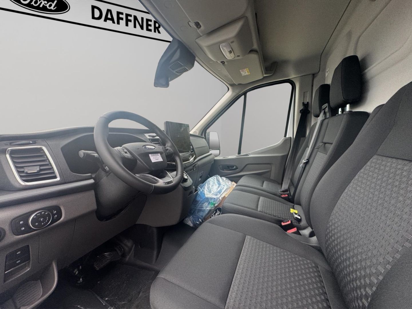 Fahrzeugabbildung Ford Transit Kasten E 390 L4 Trend 68,0 kWh Heckantri