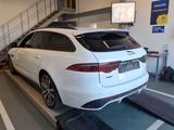 Jaguar XF Sportbrake D200 AWD R-Dynamic Black*PANO|AHK* - Jaguar XF: 20d