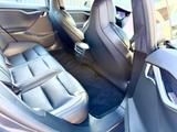 Tesla Model S Raven Standard Range Dual Motor - Tesla Model S von privat