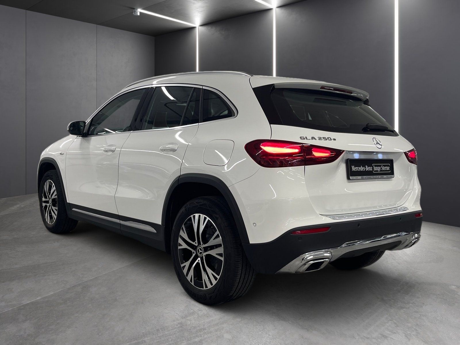 Fahrzeugabbildung Mercedes-Benz GLA 250 e Progressive*LED*Kamera*Easy-Pack*11kW*