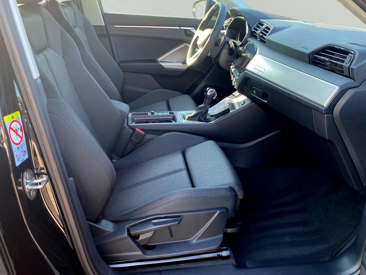 Audi Q3 SUV 35 TFSI S tronic AHK ACC LED foto 9