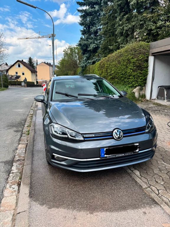Image of Volkswagen Golf