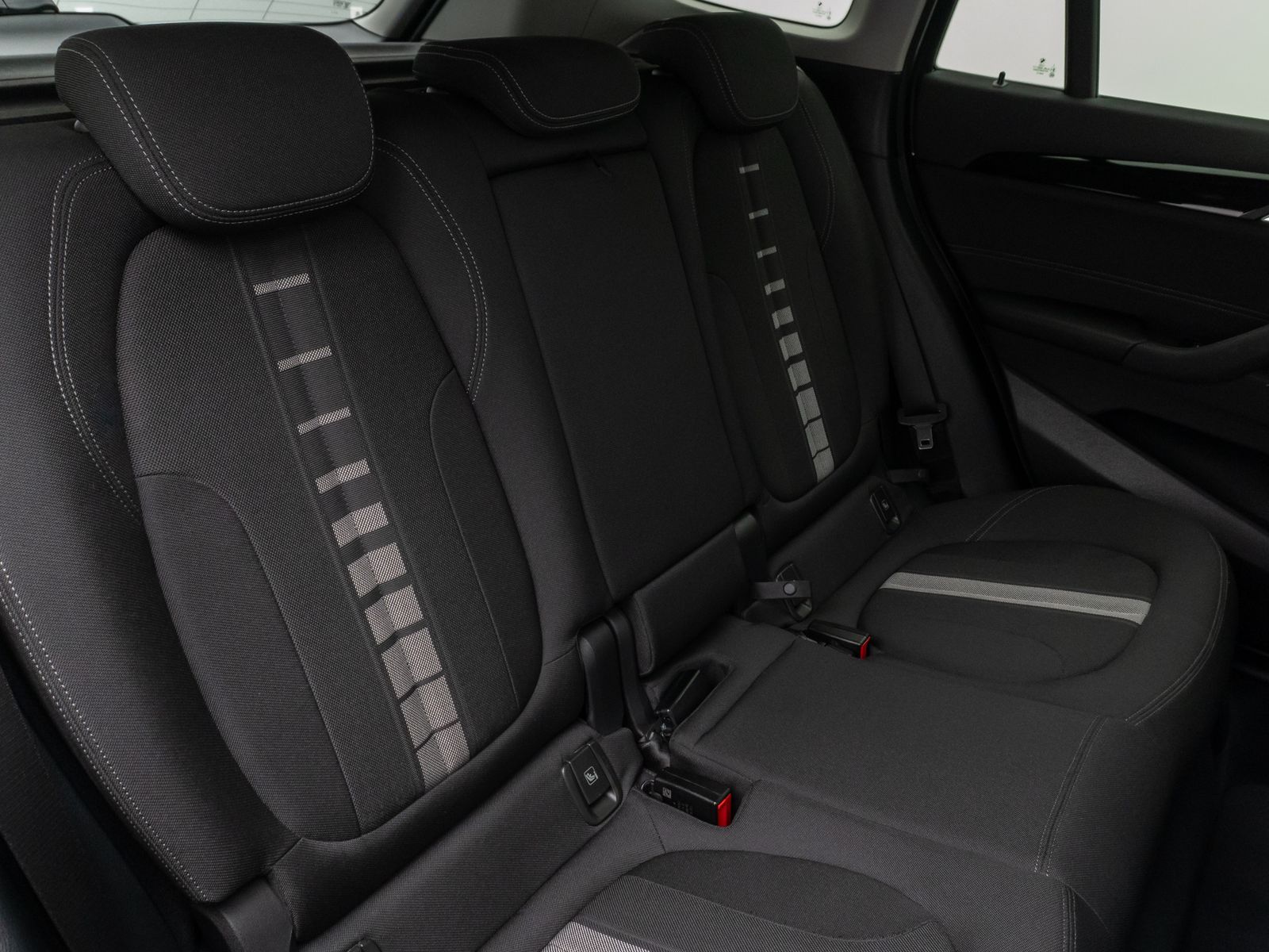 Fahrzeugabbildung BMW X1 sD18i Kamera DAB HiFi Navi Komfort LED Sport