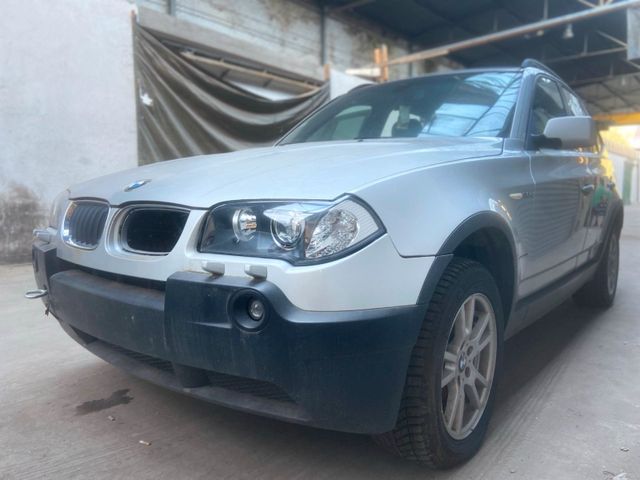 BMW X3/Export/3.0D/VOLL/Motor Startet nich...