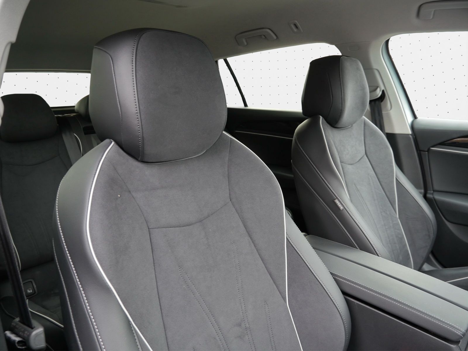 Volkswagen Passat - Bild 10