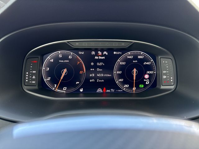 Ateca 2,0 TSI DSG 4x4 *LED+NAVI+AHK+BEATS+PANO*