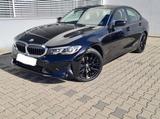 BMW Autom. | TÜV & Inspek. neu | M-Optik | Unfallfr. - BMW 318 von privat