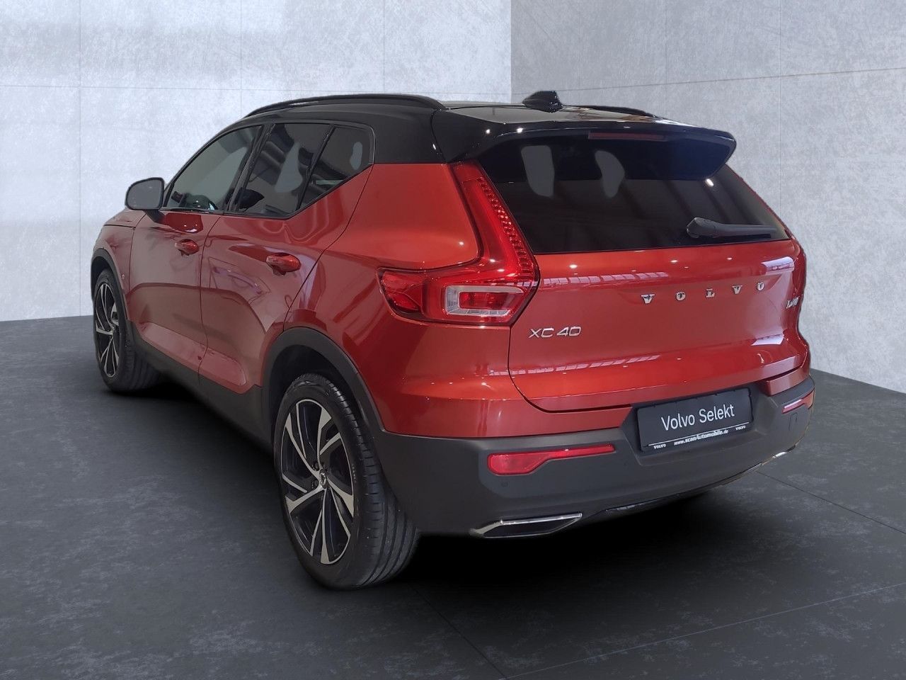 Volvo XC 40 R Design AWD Bluetooth Navi LED Klima foto 3