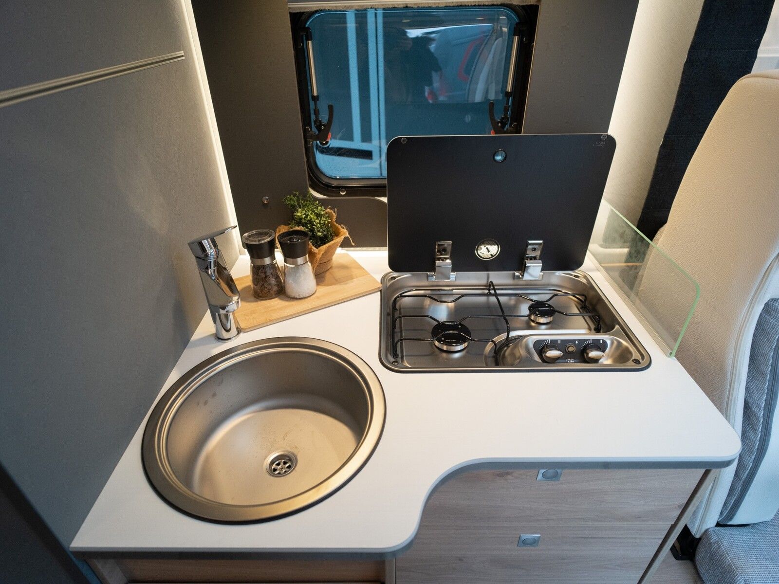 Fahrzeugabbildung Dethleffs Just Camp Active T 7052 DBL ACC-Paket/Automatik