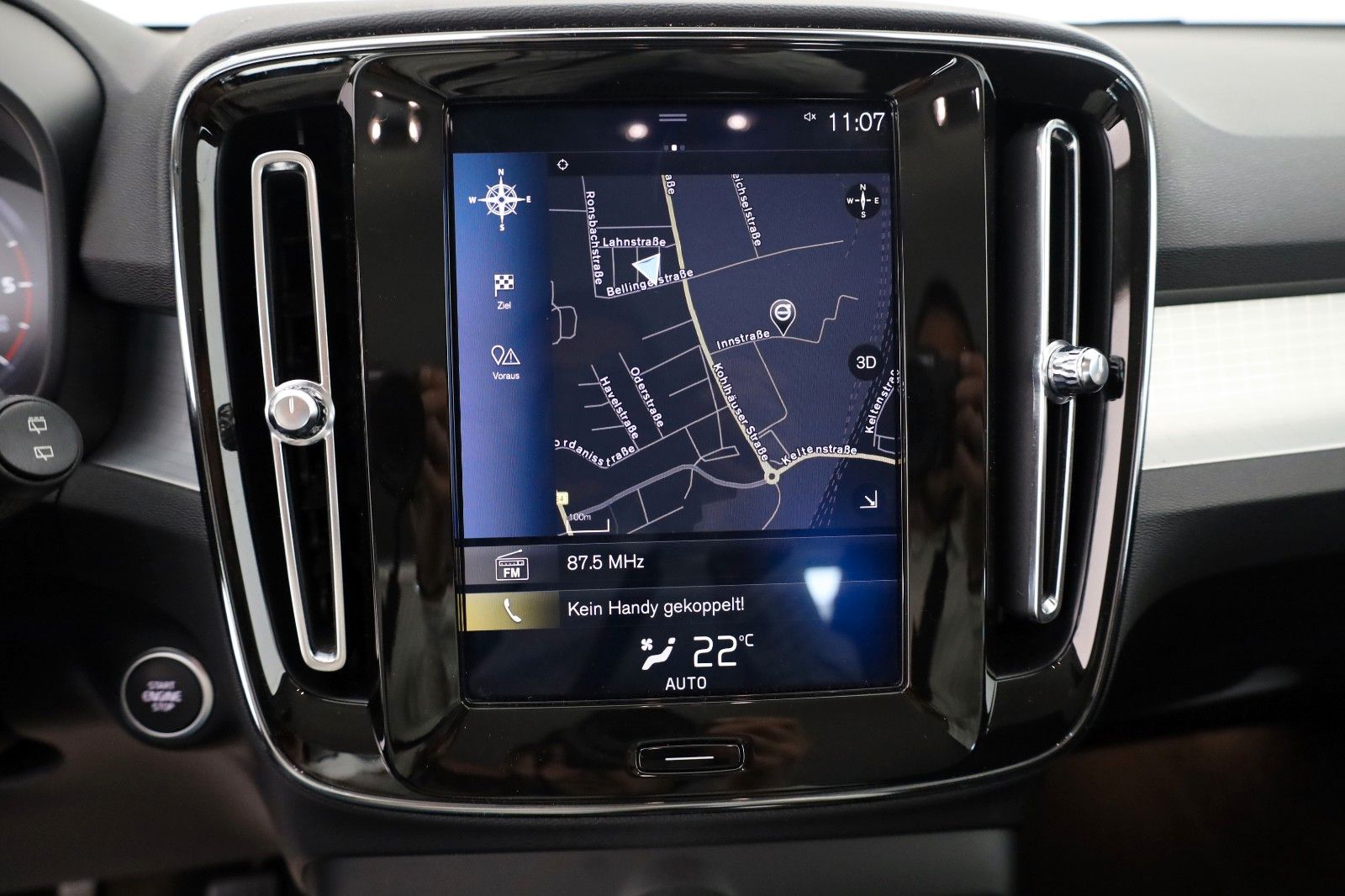 Fahrzeugabbildung Volvo XC40 Momentum Pro,Navi,LED,PDC,Carplay