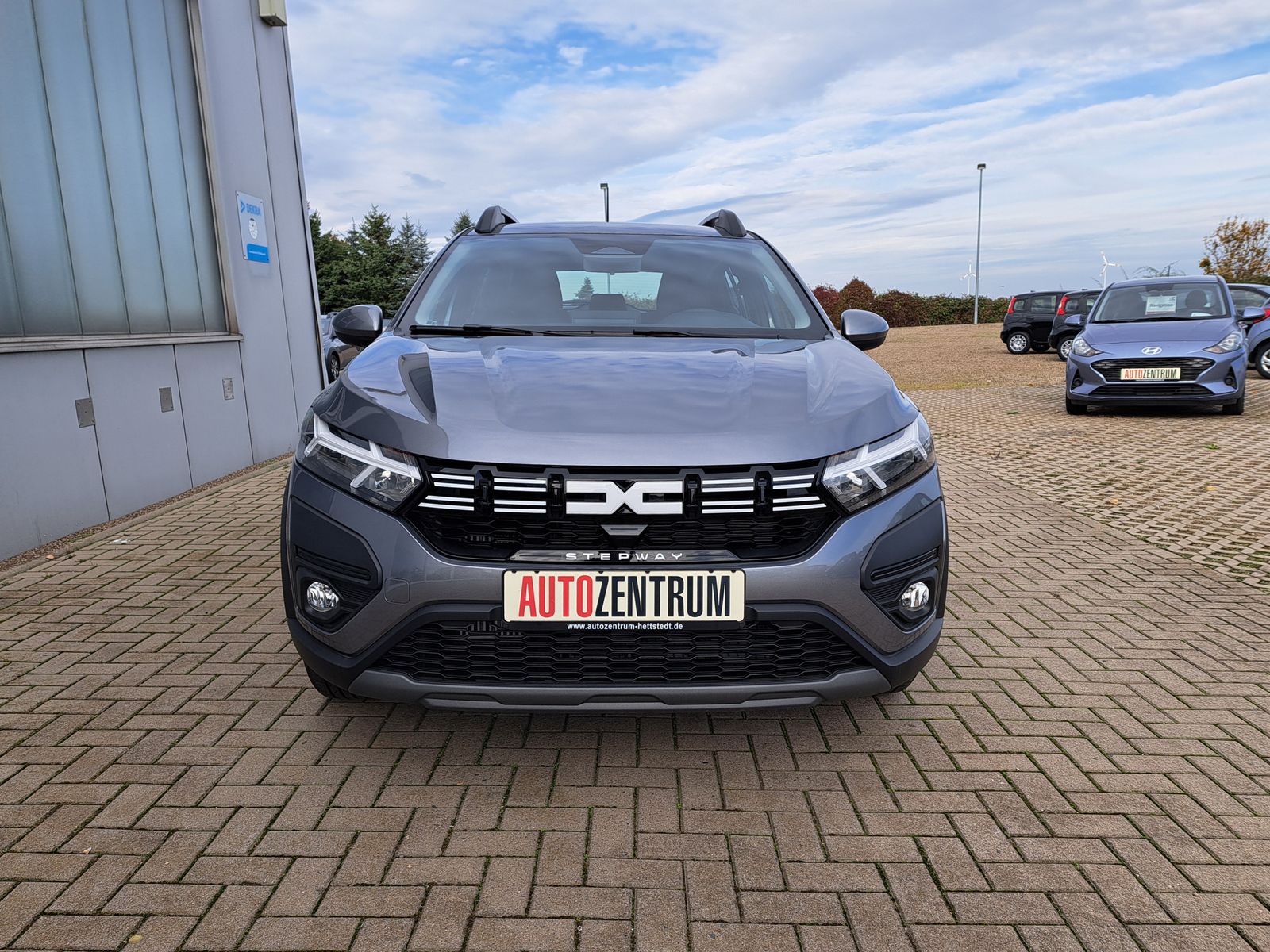 Fahrzeugabbildung Dacia Sandero Stepway Expression SITZHEIZUNG KAMERA