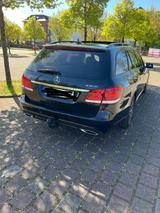 Mercedes-Benz Mercedes Benz E 220 BlueTEC T Modell 2 Hand  - Mercedes t modell gebraucht