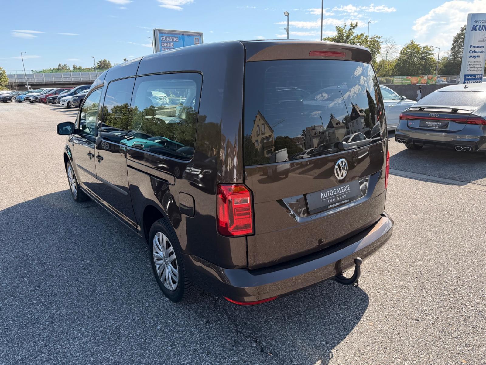 Volkswagen Caddy 2,0 TDI Aut / 7xSITZER / AHK / NAVI / STHZ