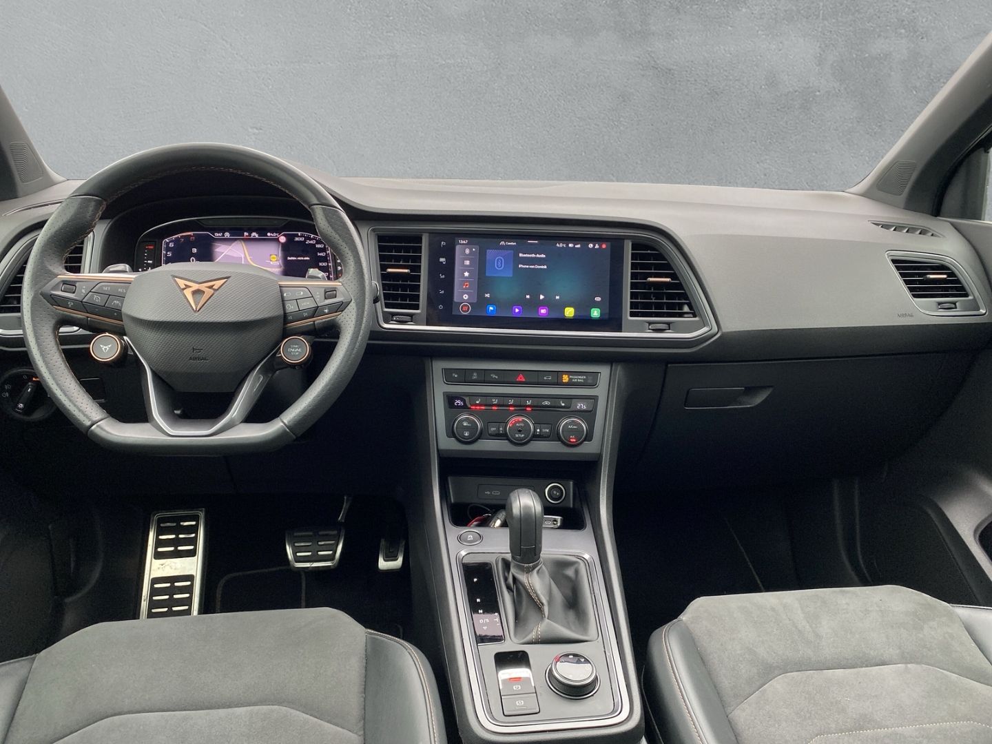 Fahrzeugabbildung CUPRA Ateca VZ 4Drive AD AHK-klappbar Navi Digitales C