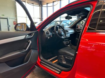 Audi Q3 2.0 TDI quattro *BiXenon*Pano*AHK*SLine*