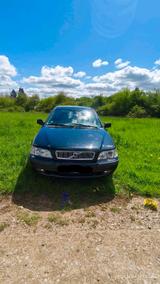 Volvo V40 1,8l. Benzin & Automatik - Volvo Gebrauchtwagen von 2000