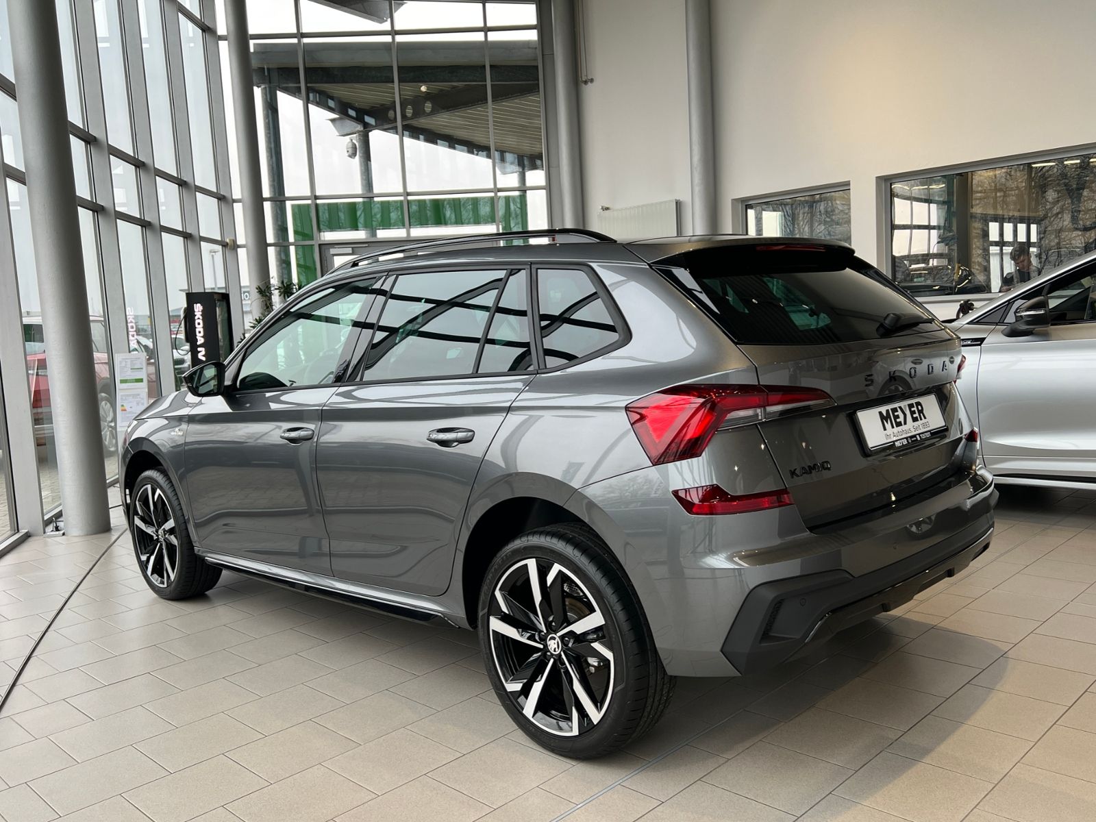 Fahrzeugabbildung SKODA Kamiq Monte Carlo 1.5 TSI DSG *AHK*