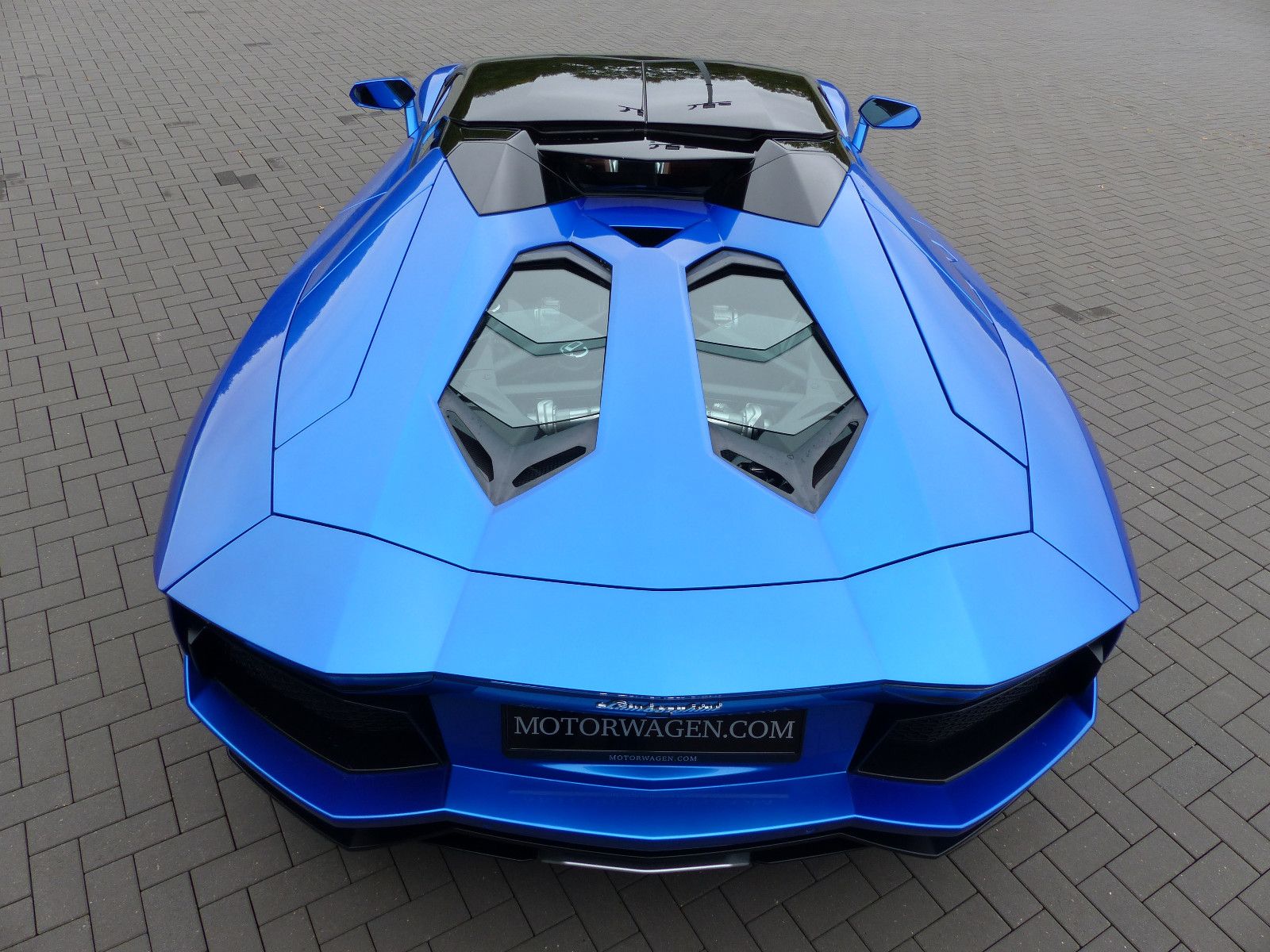 Fahrzeugabbildung Lamborghini Aventador LP 700-4 Roadster