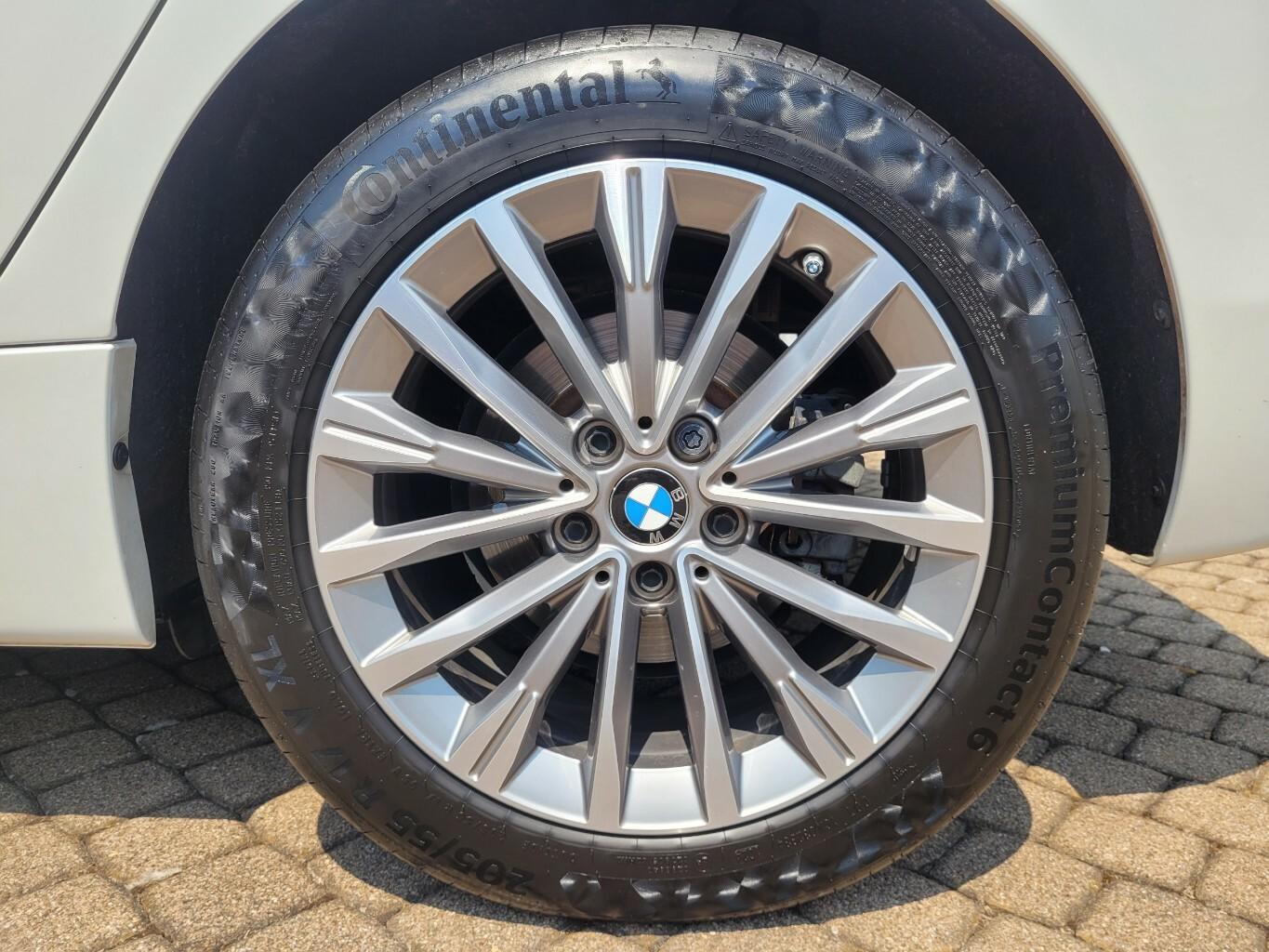 BMW 220 Active Tourer 220 i Luxury Line*AHK*Business