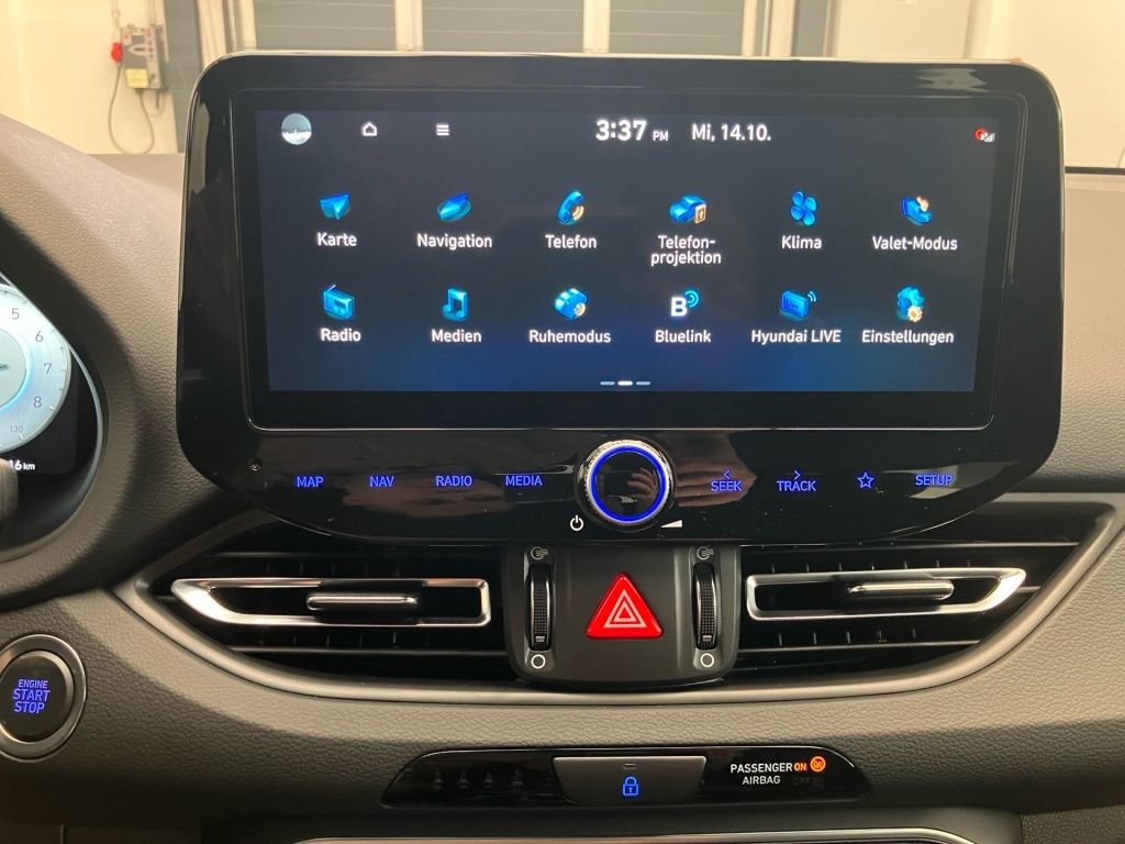 Fahrzeugabbildung Hyundai i30 Kombi 1.6 T-GDI Trend AUT SpurH