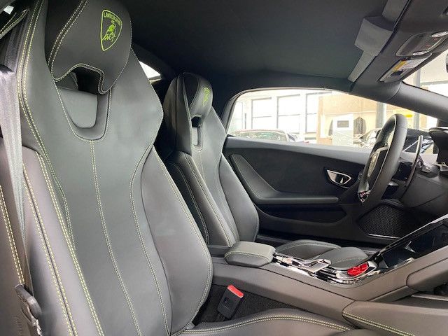 Fahrzeugabbildung Lamborghini Huracán EVO Spider*LIFT*DAB*PDC*CAM*MIETKAUF