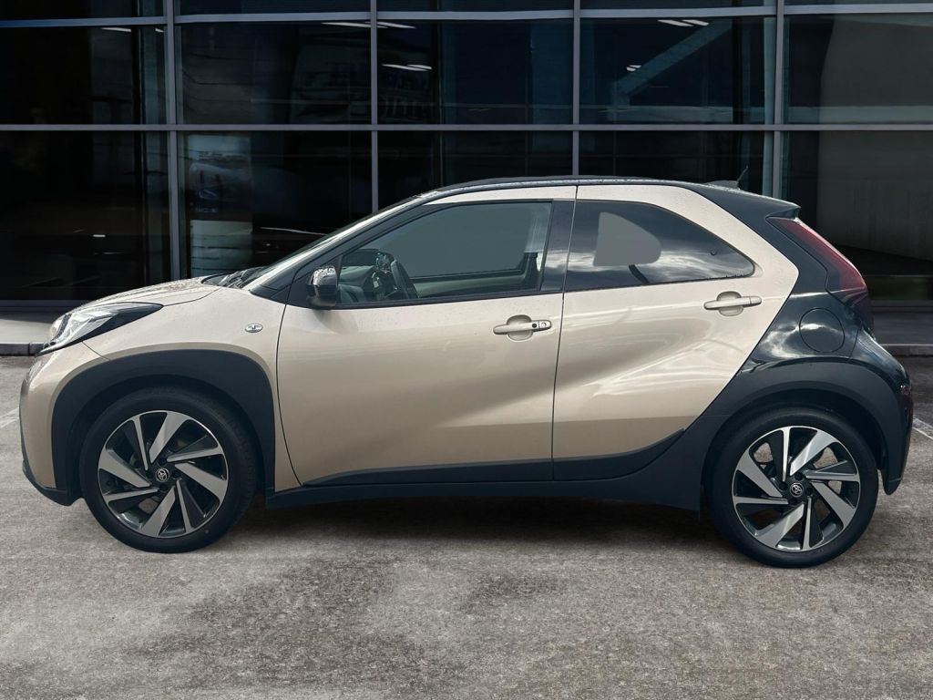 Fahrzeugabbildung Toyota Aygo X Air Explore
