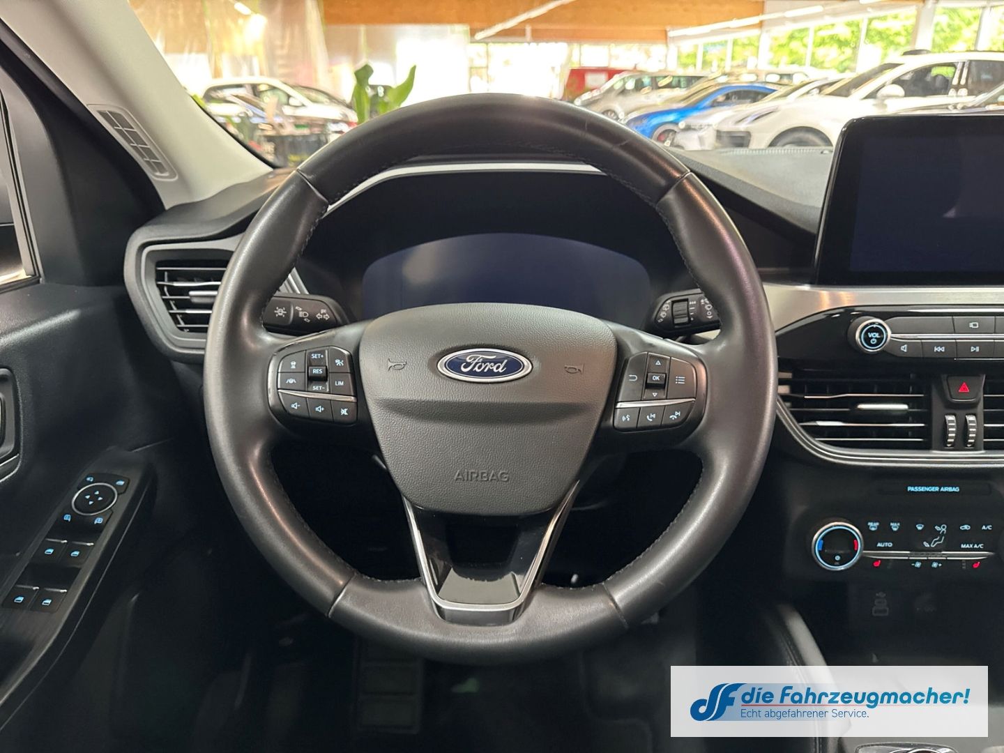 Fahrzeugabbildung Ford Kuga Titanium X Navi Digitales Cockpit Soundsyst