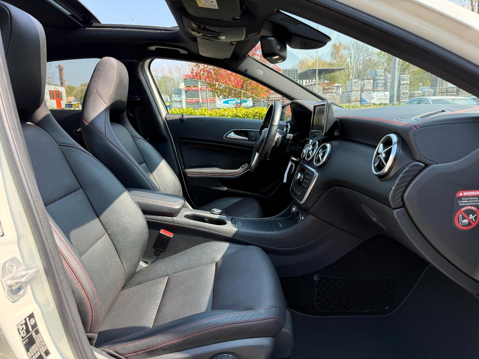 Mercedes-Benz A 250 4Matic AMG Line* Panorama* Bi-Xenon*