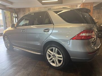 Mercedes ML 350 - 7