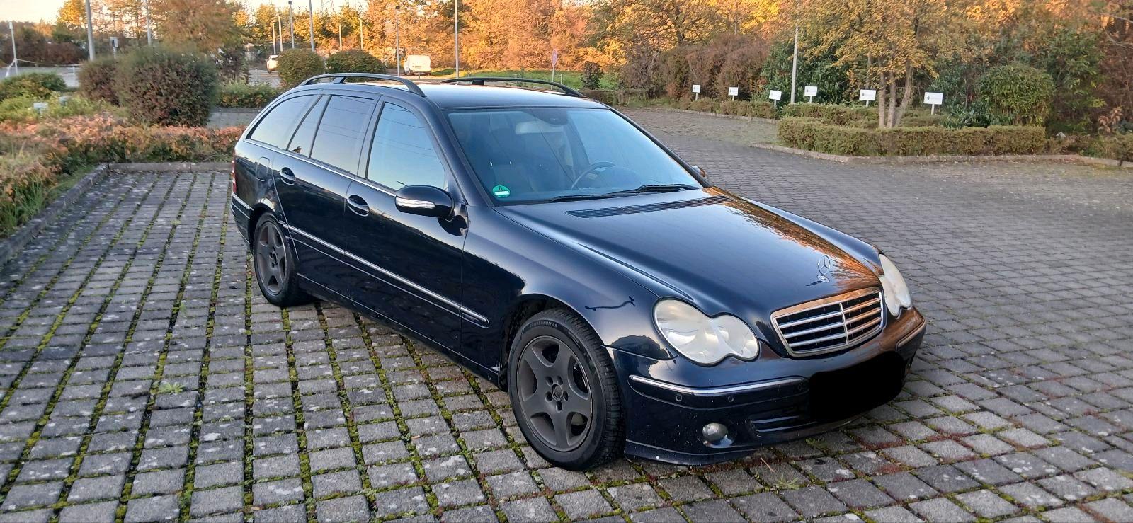 Mercedes-Benz C220 2007 — rear view