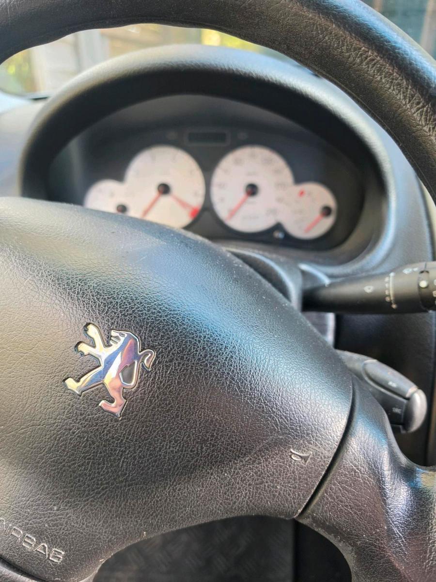 Peugeot  2005 — photo 6
